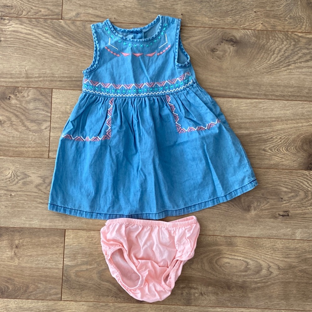 Baby girl Gymboree dress with bloomers (size 12-18 months)